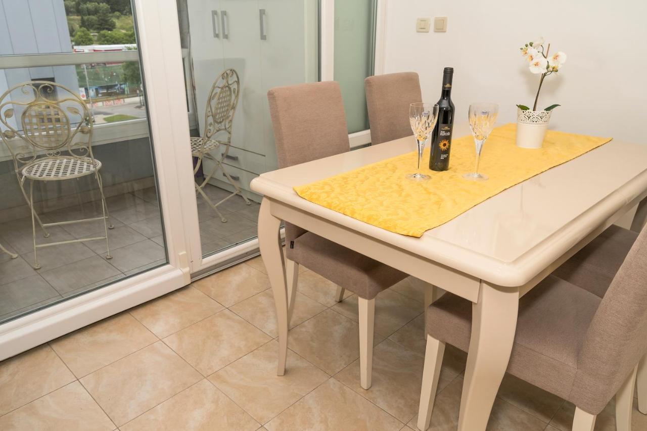 Luxury 1 Bedroom App Center&Balcony Free Parking Split Exterior photo